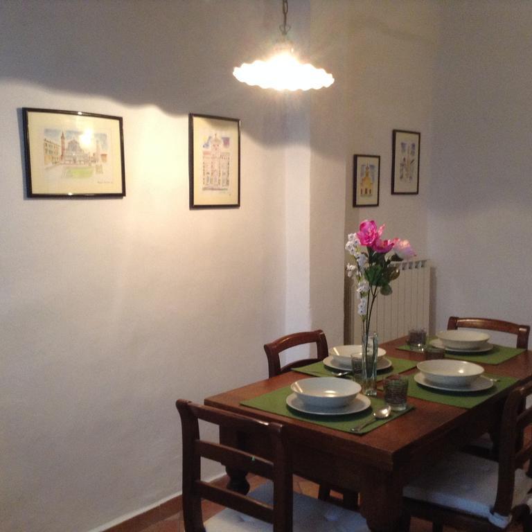 Vellutini Number One Apartment ฟลอเรนซ์ ห้อง รูปภาพ